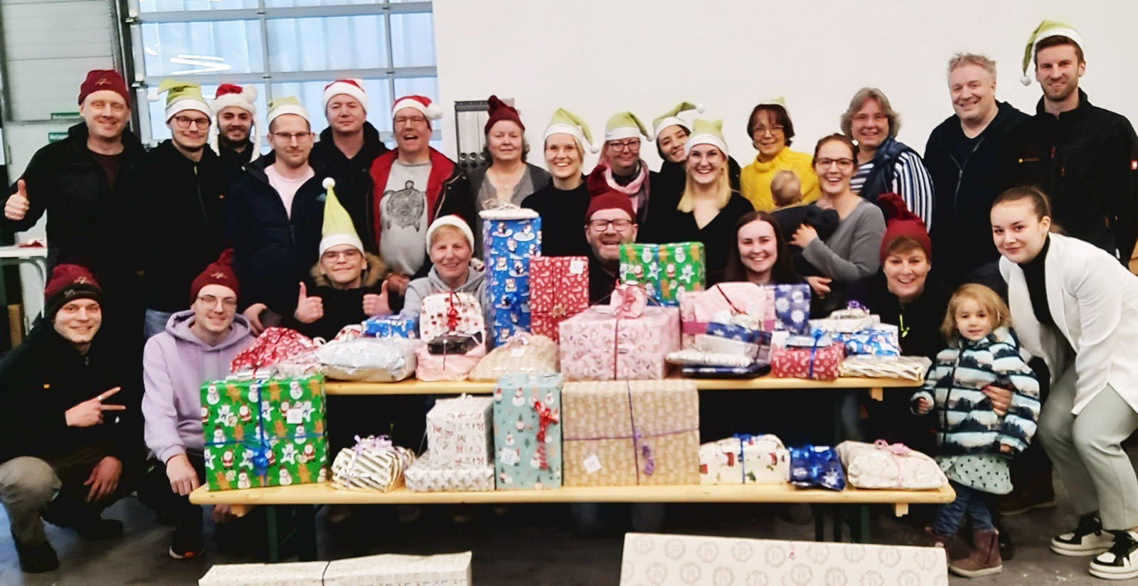 Weihnachten 2023 Gruppenfoto